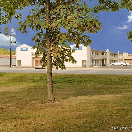 Econo Lodge Metropolis Eksteriør bilde
