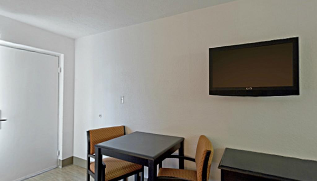 Econo Lodge Metropolis Eksteriør bilde